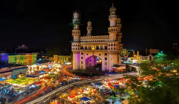 Featured Image of Things to Do in Hyderabad: Top Places, Food Streets, Shopping & 2-Day Plan
